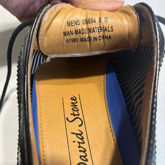 David Stone wing tip black lace up mens dress shoes. Used still look new Size 8 - Picture 8 of 13